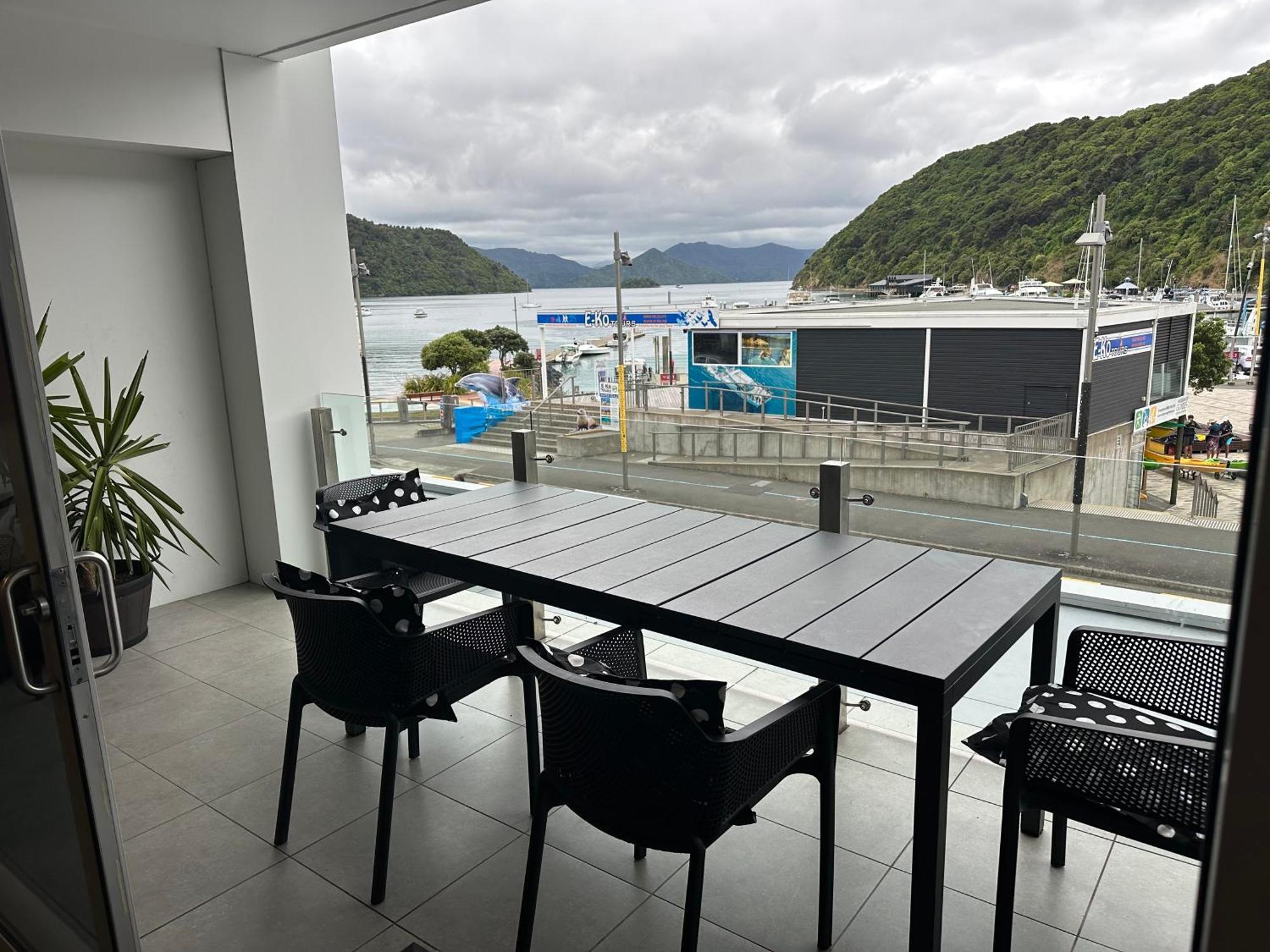 Picton Waterfront Apartments Exterior photo