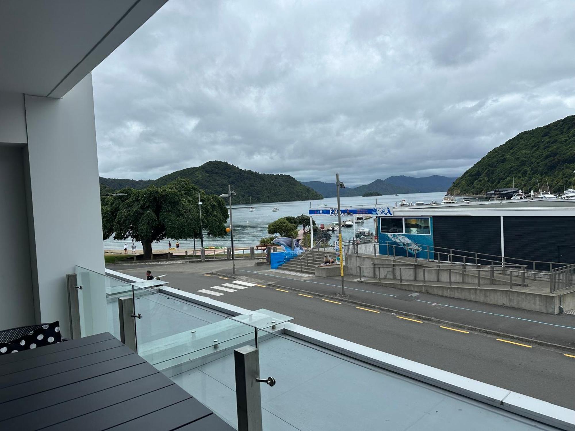 Picton Waterfront Apartments Exterior photo